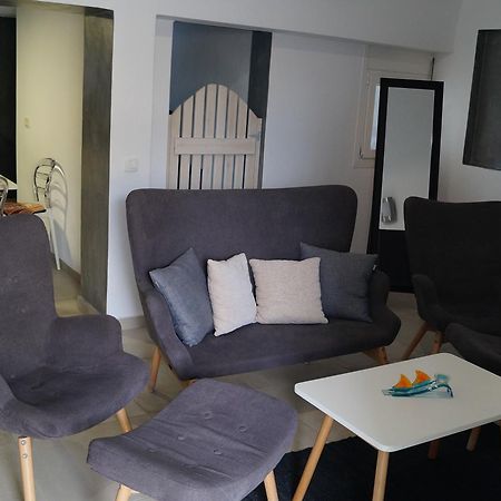Elysium Residence Fira  Extérieur photo