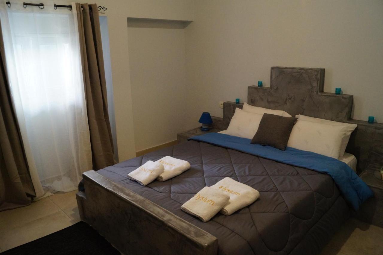 Elysium Residence Fira  Extérieur photo
